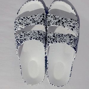 Freedom Moses Slides in black and white splatter